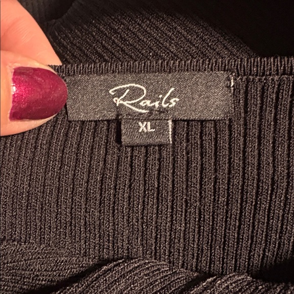 Rails Black Ribbed Top - Picture 5 of 7